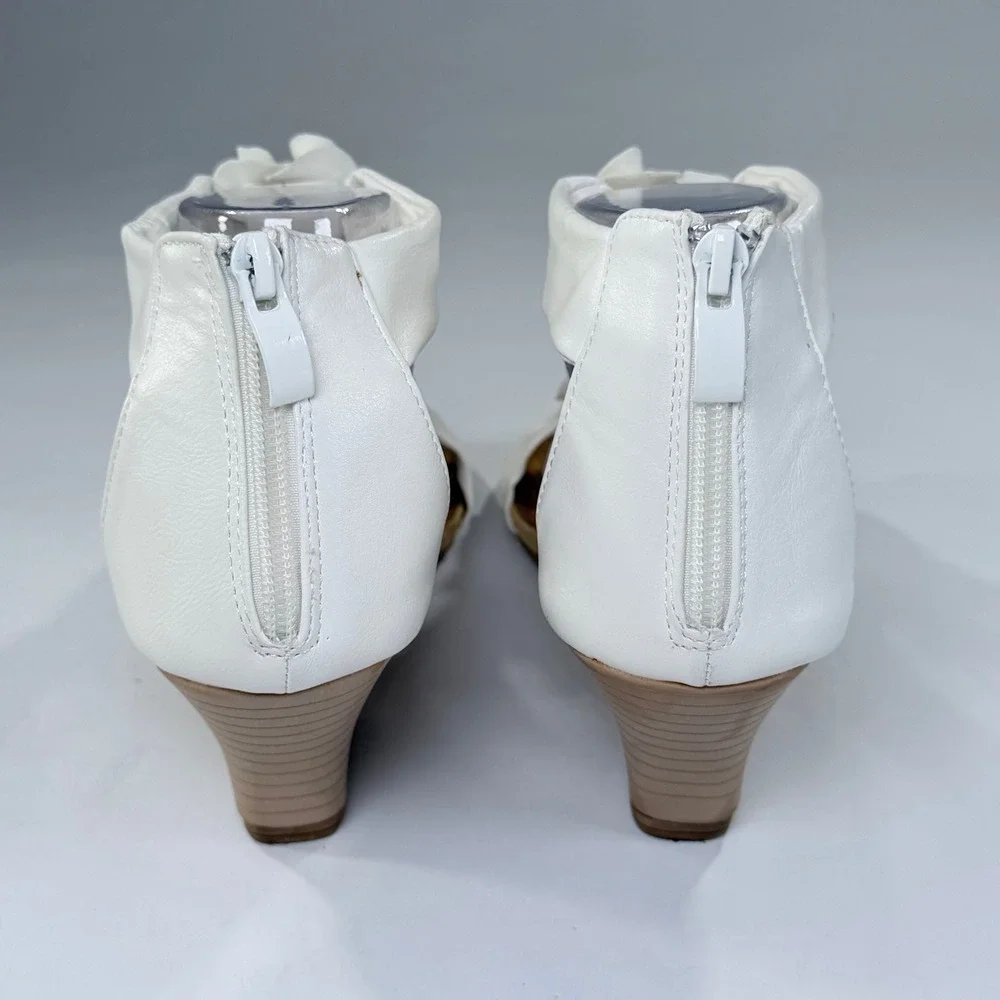 Patrizia Spring Step Harlequin Sandals Womens 40/9 White Floral Wedge Party Boho